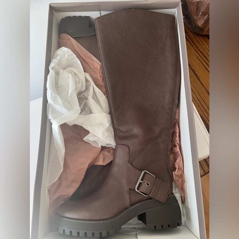 Franco Sarto Julie lug sole brown boot BNWT size 8